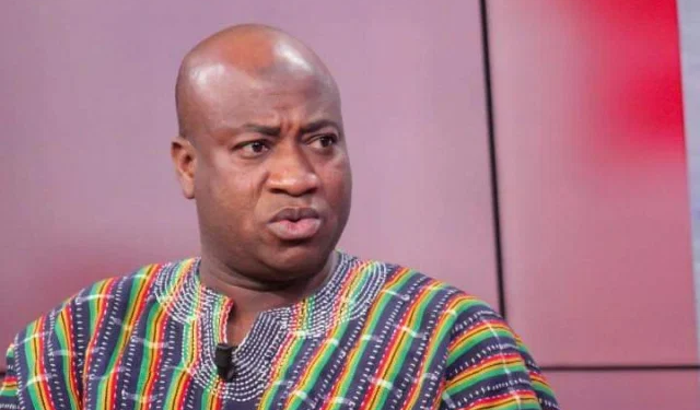 Murtala slams Ofori-Atta for claiming government’s payroll is full