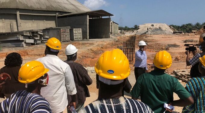 Dusty road at Diamond Cement, Bokro, set for construction