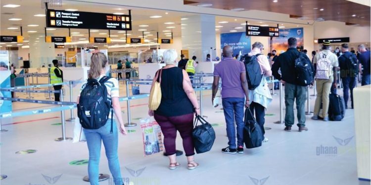 Government extends temporary travel restriction on South Korea to Feb. 3